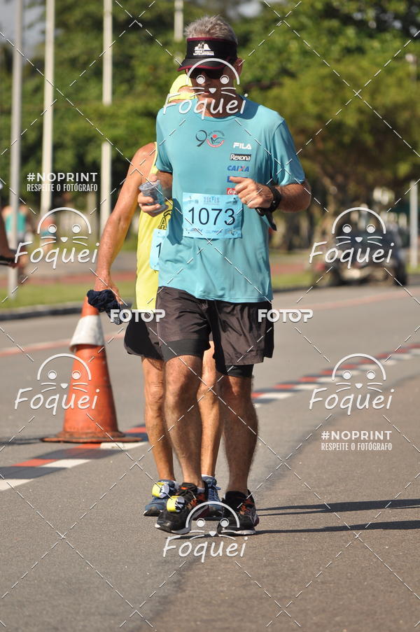 Buy your photos of the event21KES - Meia Maratona do Esprito Santo on Fotop