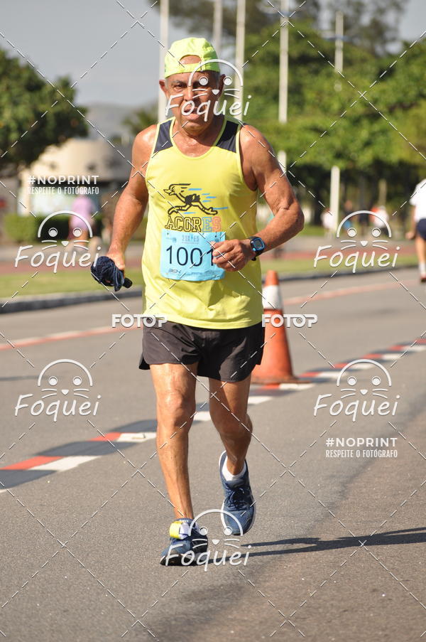 Buy your photos of the event21KES - Meia Maratona do Esprito Santo on Fotop