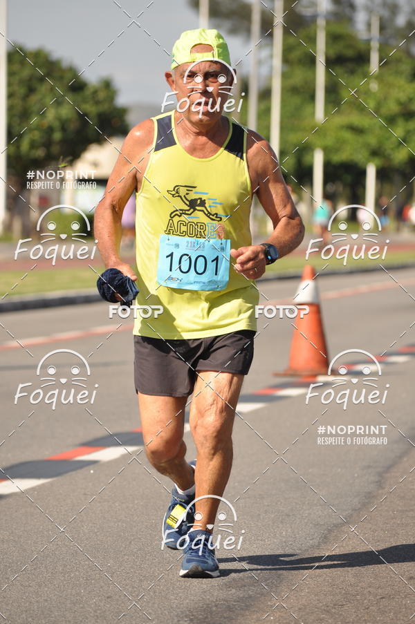 Buy your photos of the event21KES - Meia Maratona do Esprito Santo on Fotop