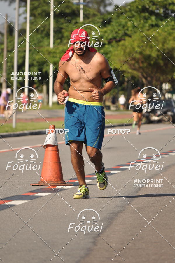 Buy your photos of the event21KES - Meia Maratona do Esprito Santo on Fotop