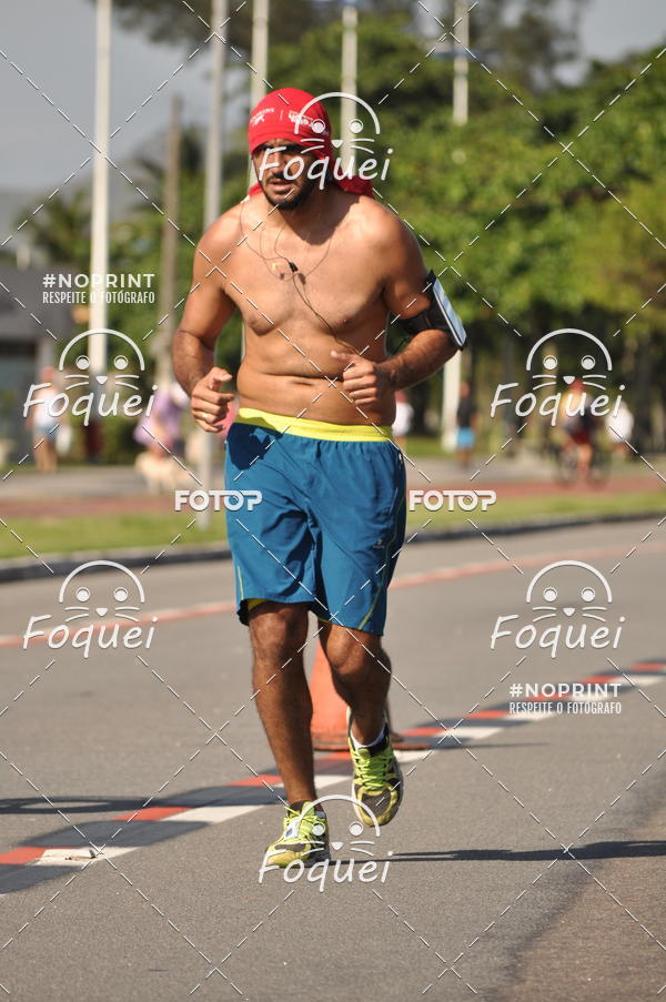 Buy your photos of the event21KES - Meia Maratona do Esprito Santo on Fotop