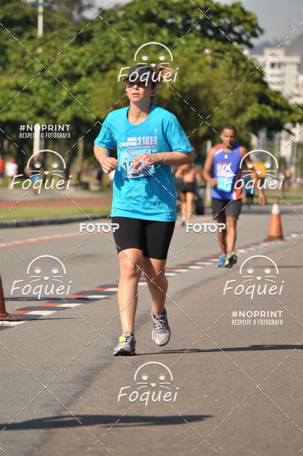 Buy your photos of the event21KES - Meia Maratona do Esprito Santo on Fotop