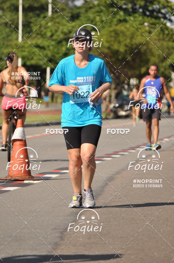 Buy your photos of the event21KES - Meia Maratona do Esprito Santo on Fotop
