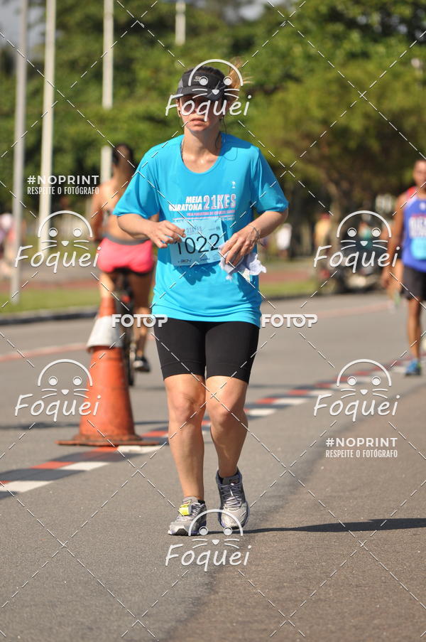 Buy your photos of the event21KES - Meia Maratona do Esprito Santo on Fotop
