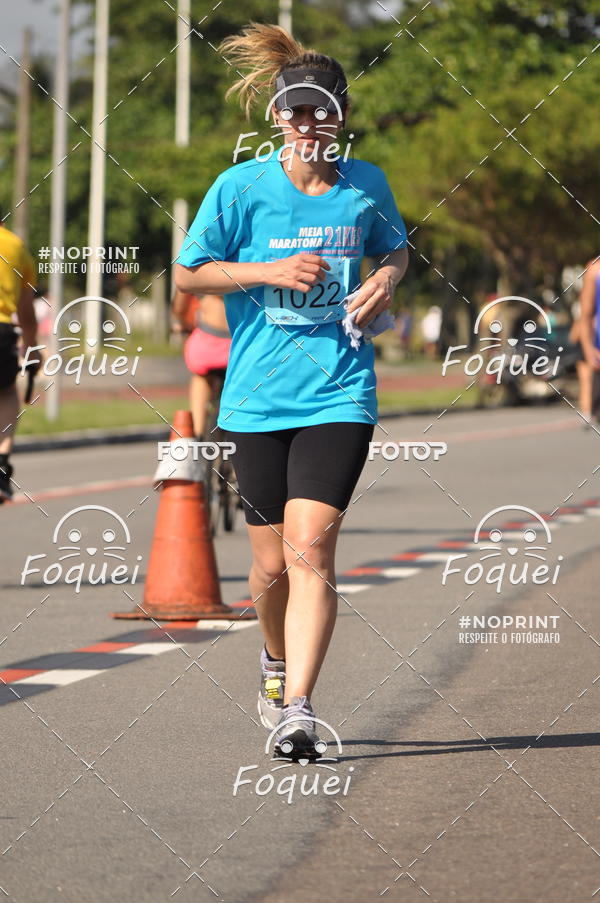 Buy your photos of the event21KES - Meia Maratona do Esprito Santo on Fotop