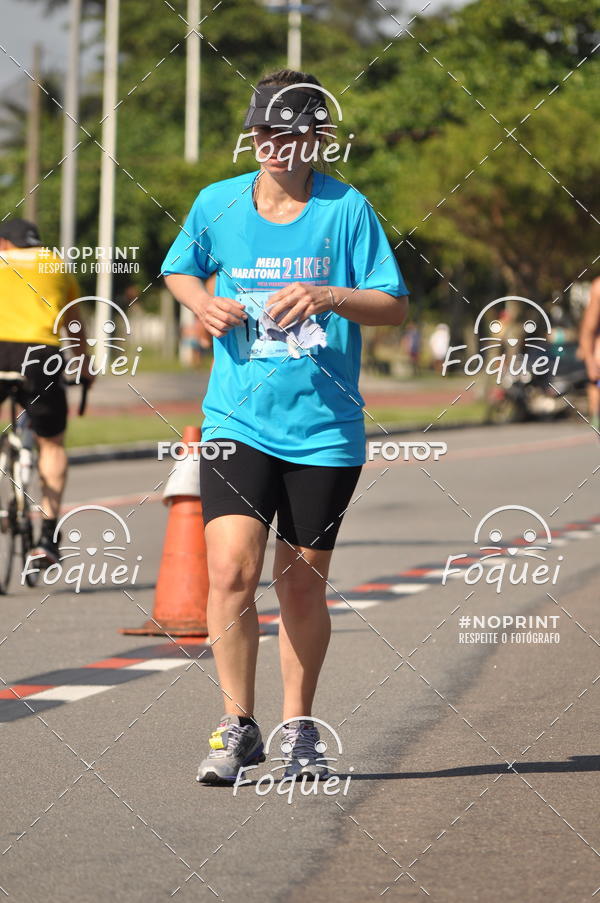 Buy your photos of the event21KES - Meia Maratona do Esprito Santo on Fotop