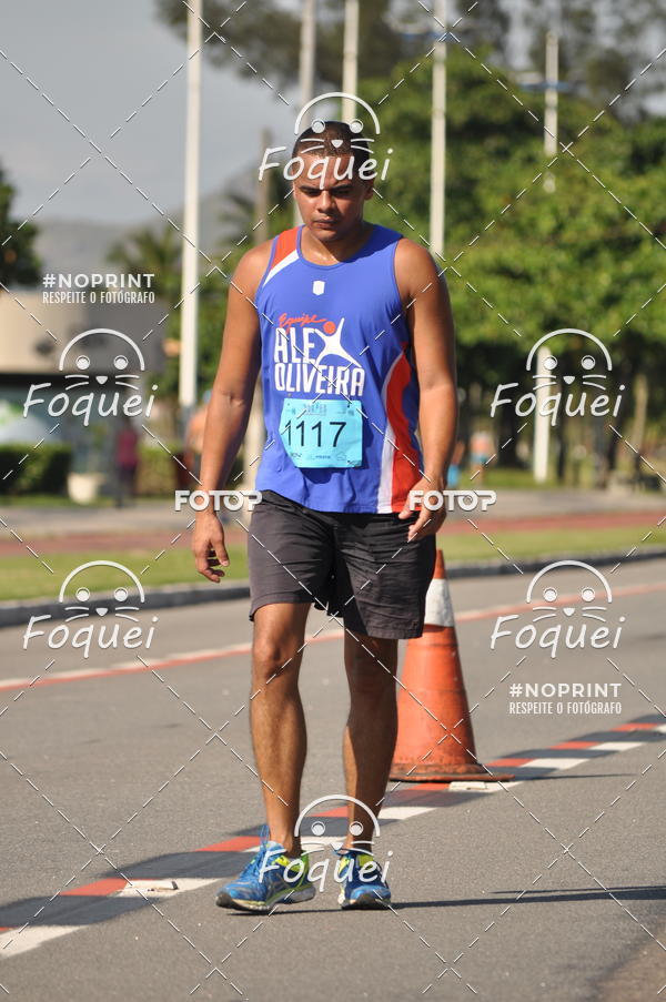 Buy your photos of the event21KES - Meia Maratona do Esprito Santo on Fotop