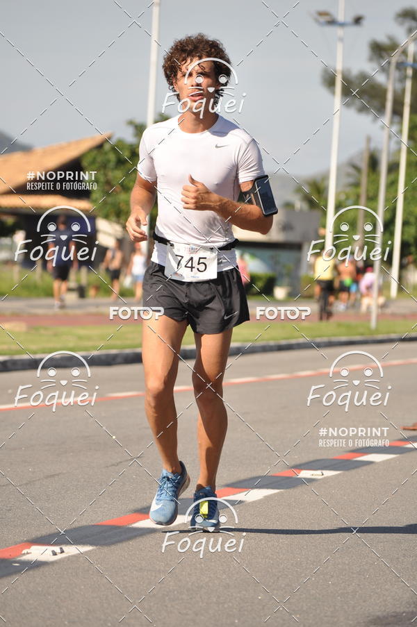 Buy your photos of the event21KES - Meia Maratona do Esprito Santo on Fotop