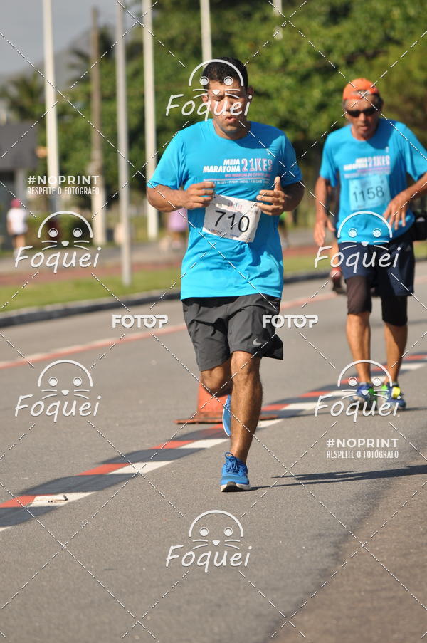 Buy your photos of the event21KES - Meia Maratona do Esprito Santo on Fotop