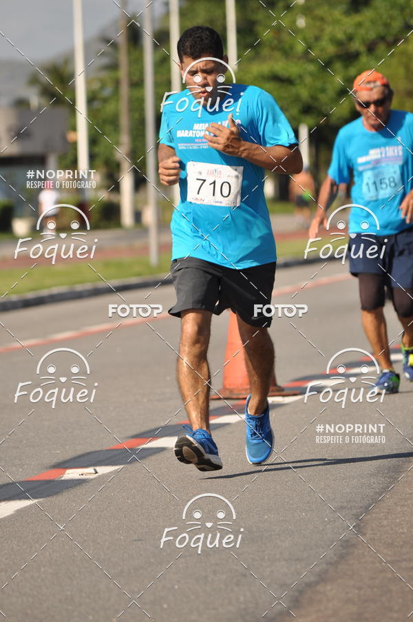 Buy your photos of the event21KES - Meia Maratona do Esprito Santo on Fotop