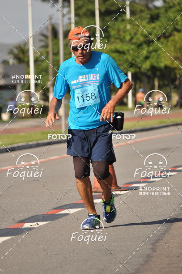 Buy your photos of the event21KES - Meia Maratona do Esprito Santo on Fotop