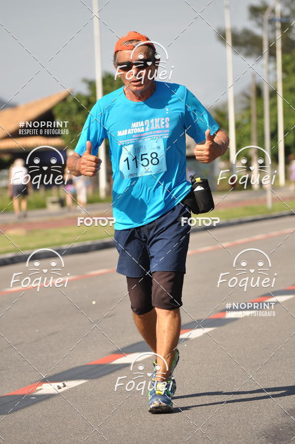 Buy your photos of the event21KES - Meia Maratona do Esprito Santo on Fotop