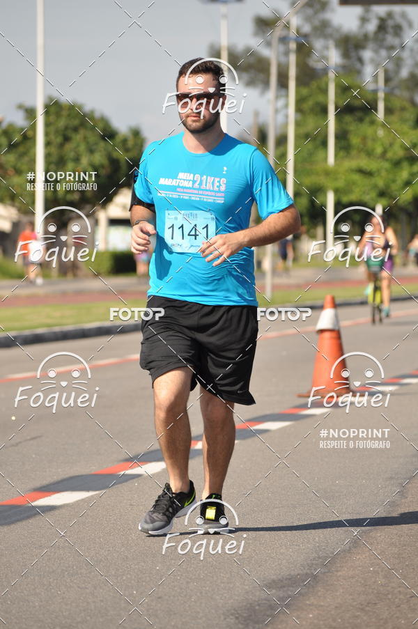 Buy your photos of the event21KES - Meia Maratona do Esprito Santo on Fotop