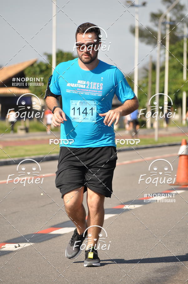 Buy your photos of the event21KES - Meia Maratona do Esprito Santo on Fotop