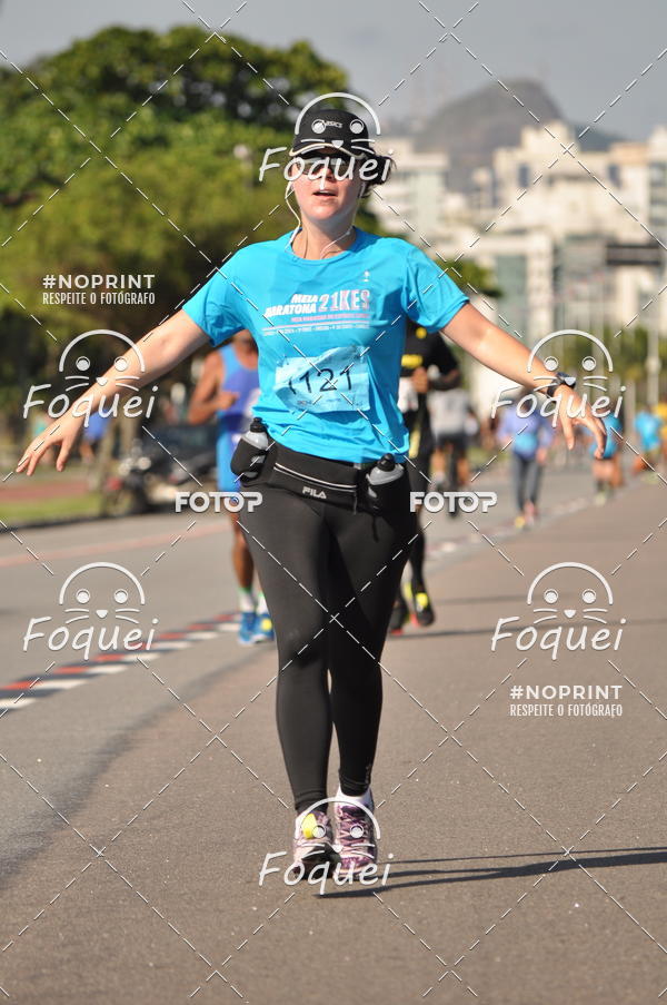 Buy your photos of the event21KES - Meia Maratona do Esprito Santo on Fotop