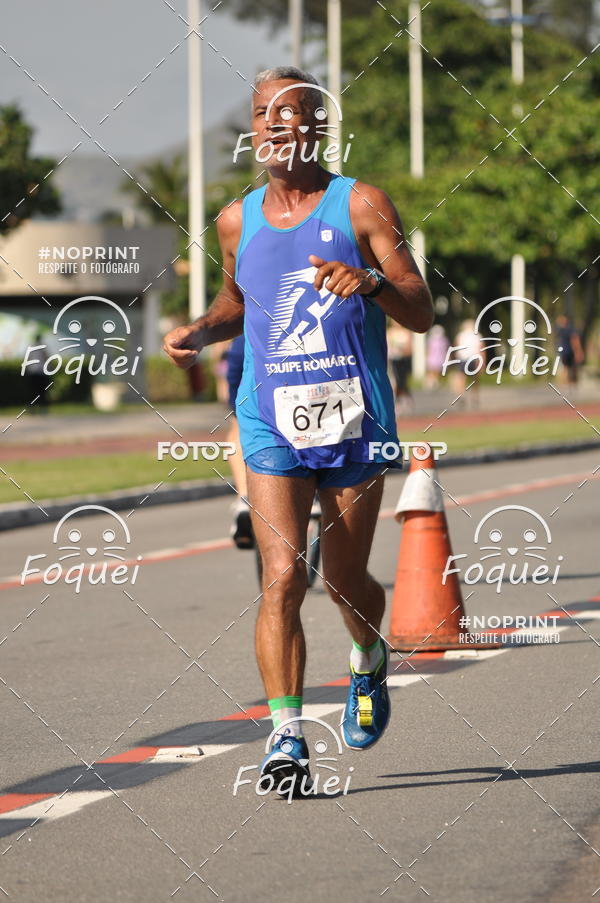 Buy your photos of the event21KES - Meia Maratona do Esprito Santo on Fotop