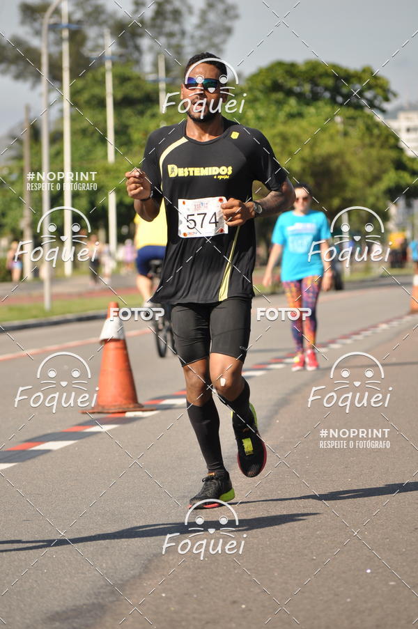 Buy your photos of the event21KES - Meia Maratona do Esprito Santo on Fotop