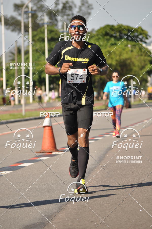 Buy your photos of the event21KES - Meia Maratona do Esprito Santo on Fotop