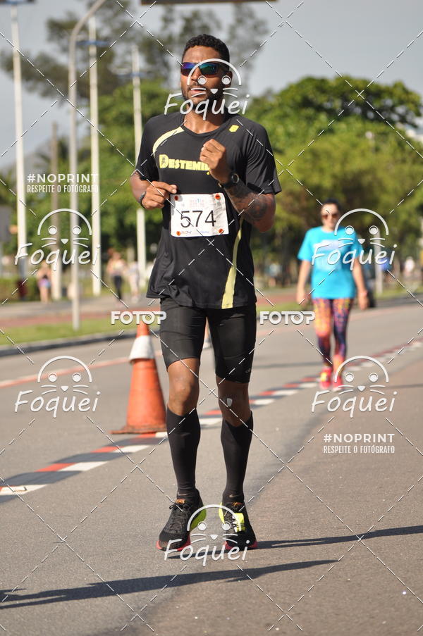 Buy your photos of the event21KES - Meia Maratona do Esprito Santo on Fotop