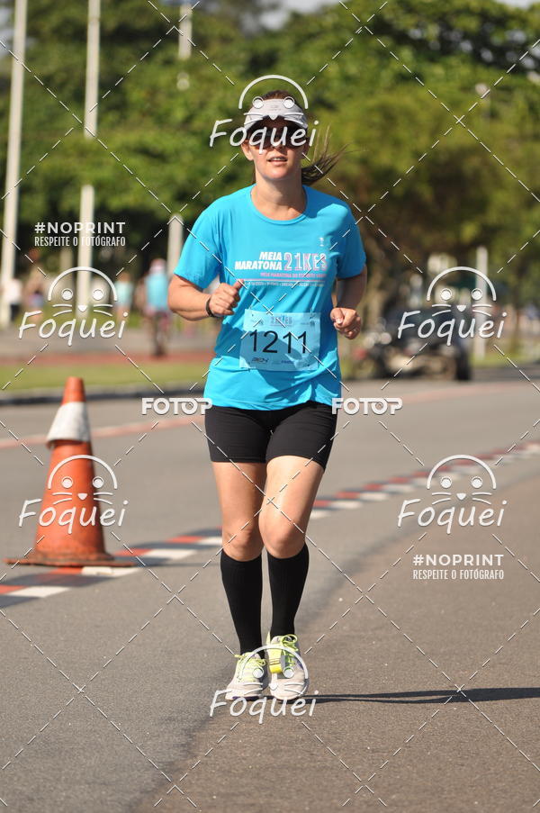 Buy your photos of the event21KES - Meia Maratona do Esprito Santo on Fotop