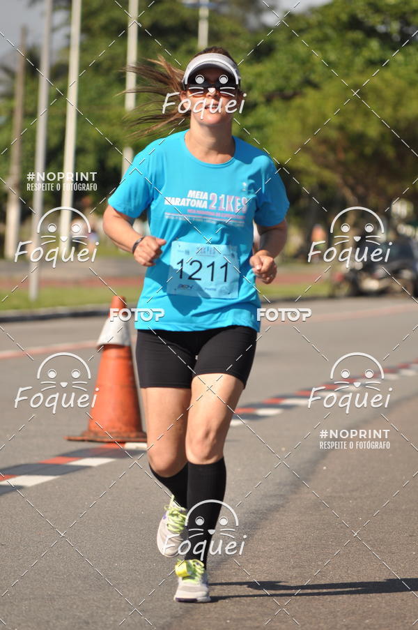 Buy your photos of the event21KES - Meia Maratona do Esprito Santo on Fotop