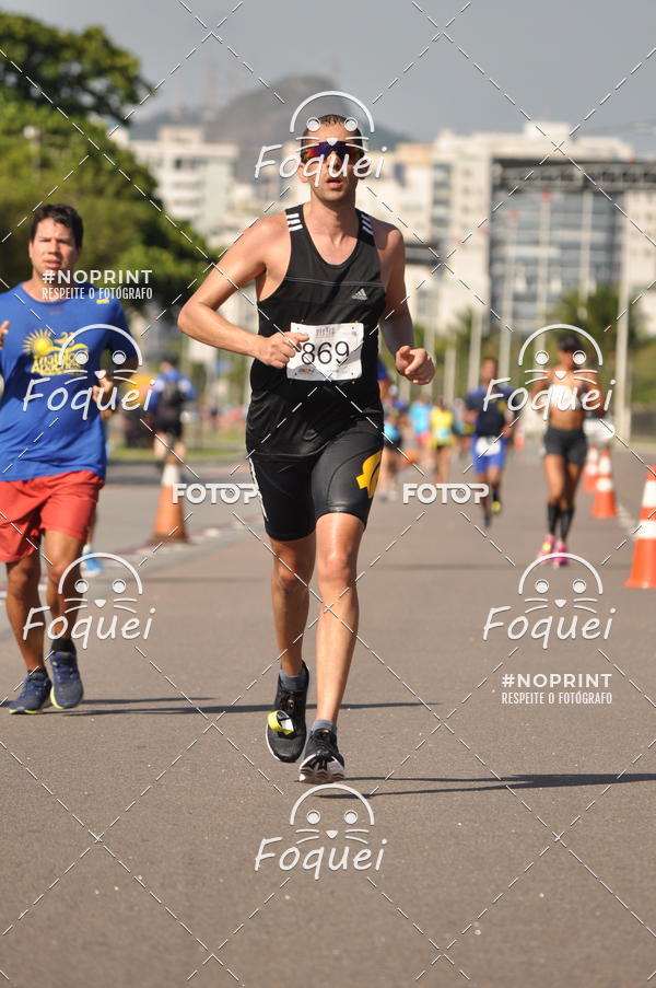 Buy your photos of the event21KES - Meia Maratona do Esprito Santo on Fotop