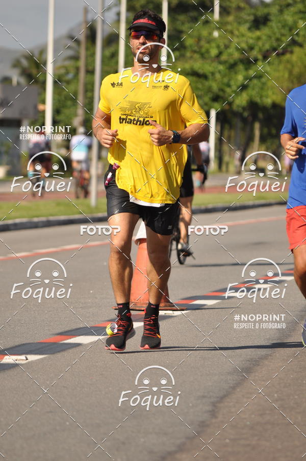 Buy your photos of the event21KES - Meia Maratona do Esprito Santo on Fotop