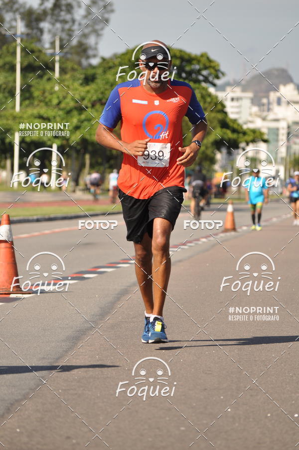 Buy your photos of the event21KES - Meia Maratona do Esprito Santo on Fotop