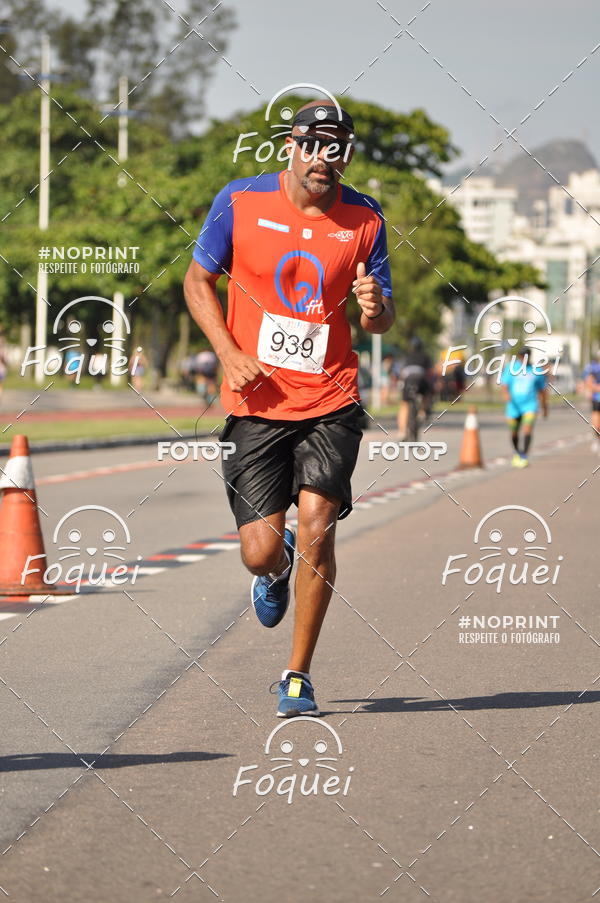 Buy your photos of the event21KES - Meia Maratona do Esprito Santo on Fotop