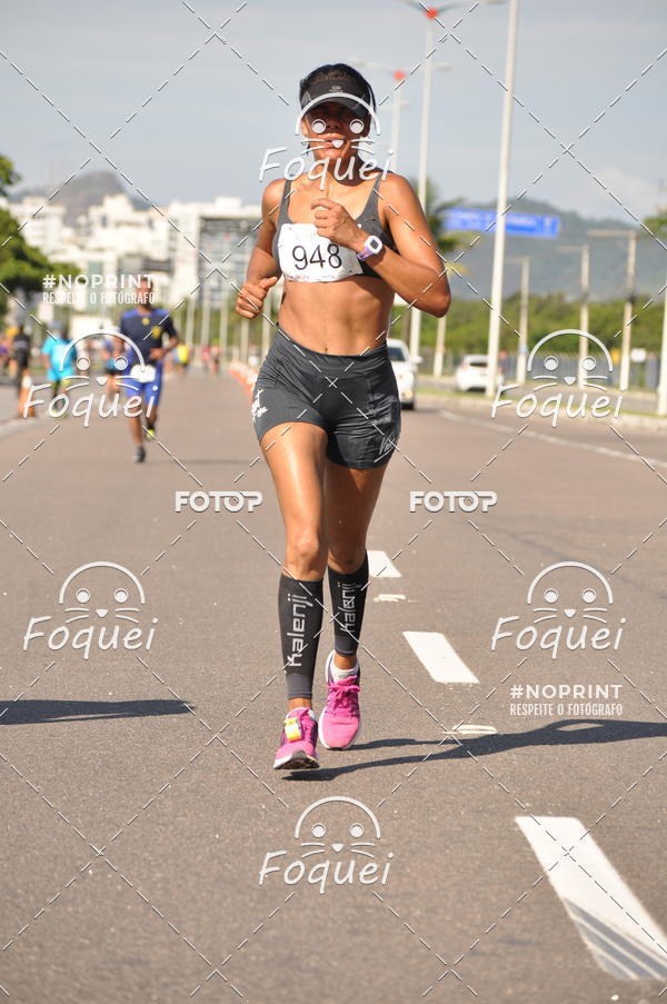 Buy your photos of the event21KES - Meia Maratona do Esprito Santo on Fotop