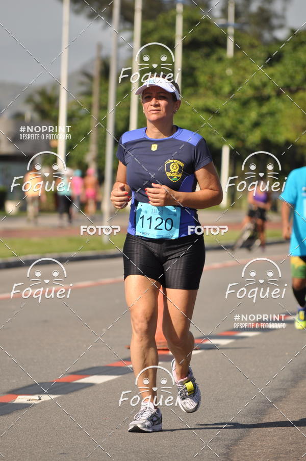Buy your photos of the event21KES - Meia Maratona do Esprito Santo on Fotop