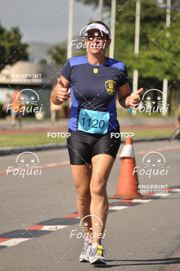 Buy your photos of the event21KES - Meia Maratona do Esprito Santo on Fotop
