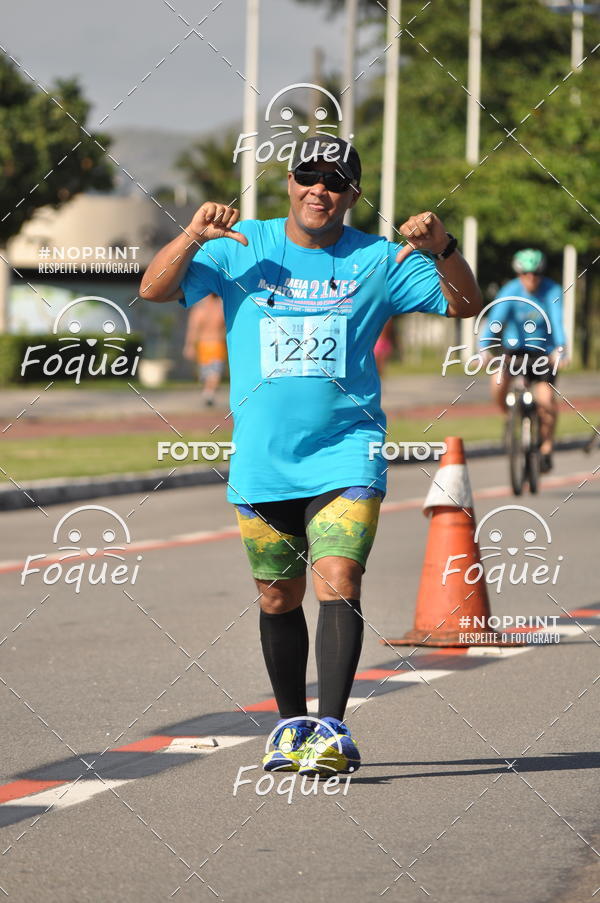 Buy your photos of the event21KES - Meia Maratona do Esprito Santo on Fotop