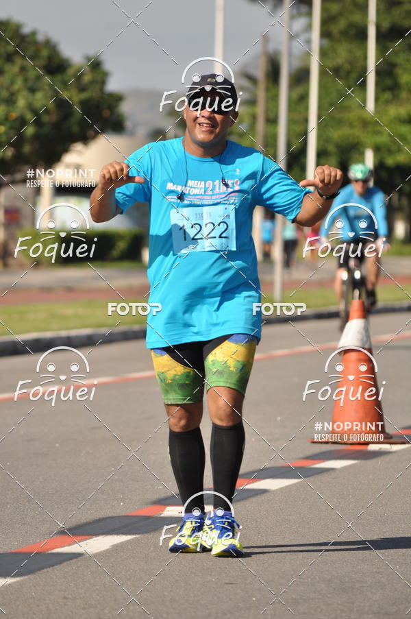 Buy your photos of the event21KES - Meia Maratona do Esprito Santo on Fotop