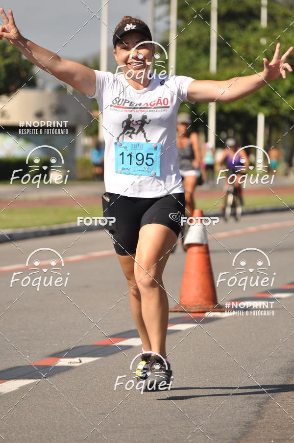 Buy your photos of the event21KES - Meia Maratona do Esprito Santo on Fotop