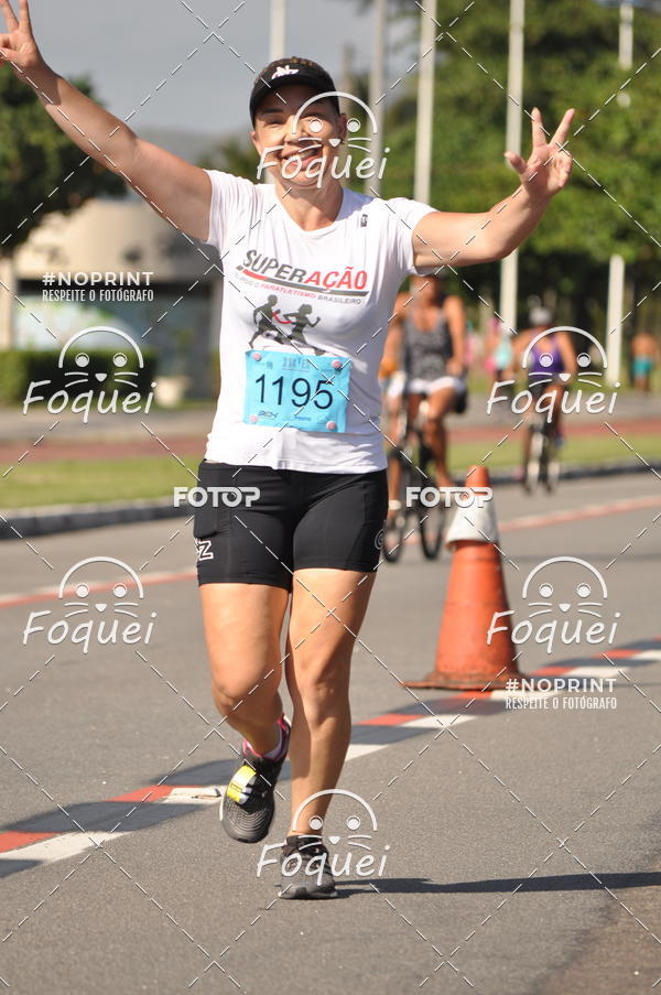 Buy your photos of the event21KES - Meia Maratona do Esprito Santo on Fotop