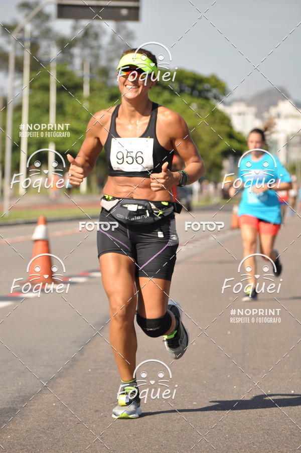 Buy your photos of the event21KES - Meia Maratona do Esprito Santo on Fotop