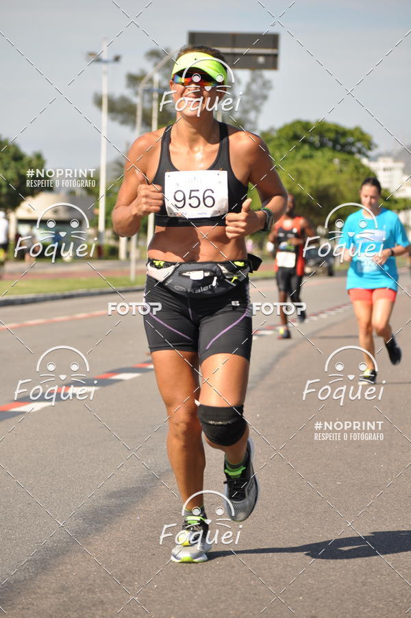 Buy your photos of the event21KES - Meia Maratona do Esprito Santo on Fotop