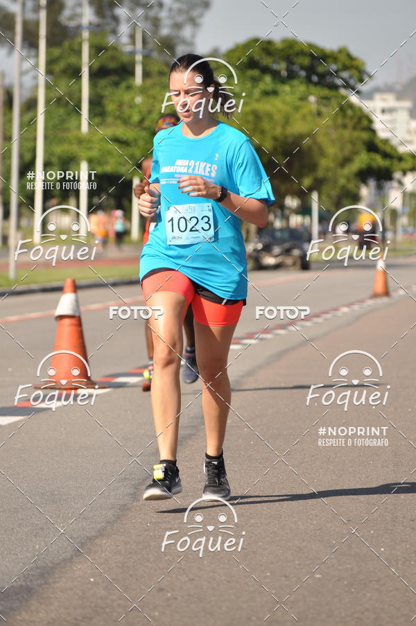 Buy your photos of the event21KES - Meia Maratona do Esprito Santo on Fotop