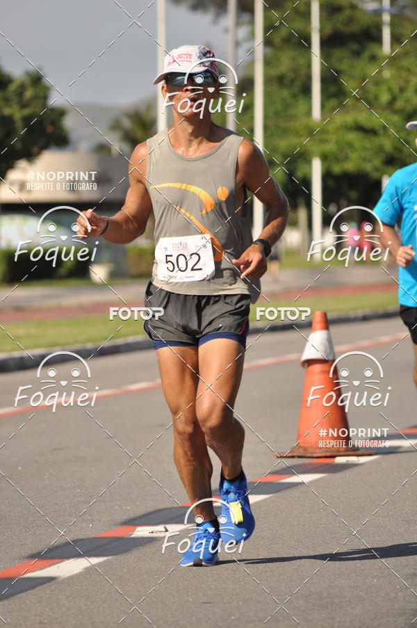 Buy your photos of the event21KES - Meia Maratona do Esprito Santo on Fotop