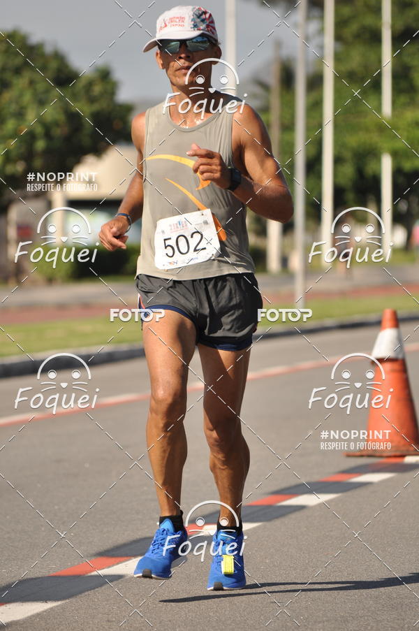 Buy your photos of the event21KES - Meia Maratona do Esprito Santo on Fotop
