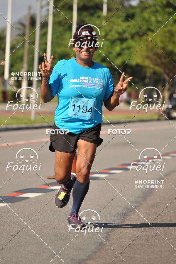 Buy your photos of the event21KES - Meia Maratona do Esprito Santo on Fotop