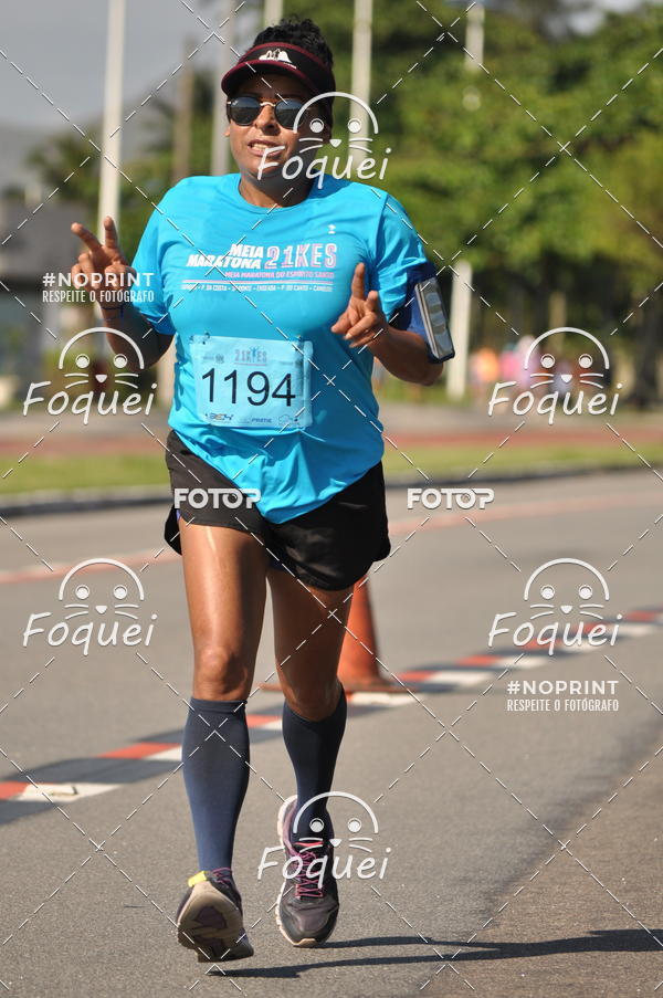 Buy your photos of the event21KES - Meia Maratona do Esprito Santo on Fotop