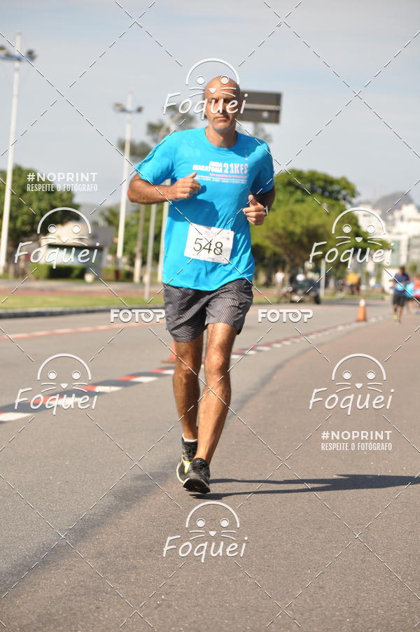 Buy your photos of the event21KES - Meia Maratona do Esprito Santo on Fotop