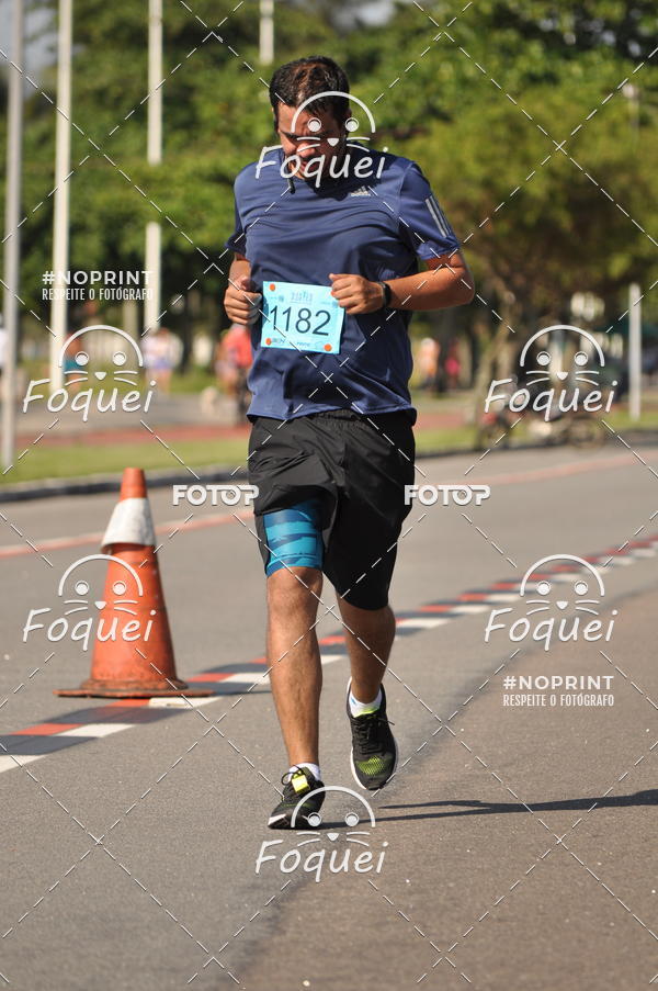 Buy your photos of the event21KES - Meia Maratona do Esprito Santo on Fotop