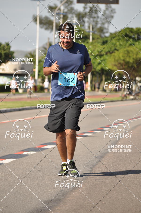 Buy your photos of the event21KES - Meia Maratona do Esprito Santo on Fotop
