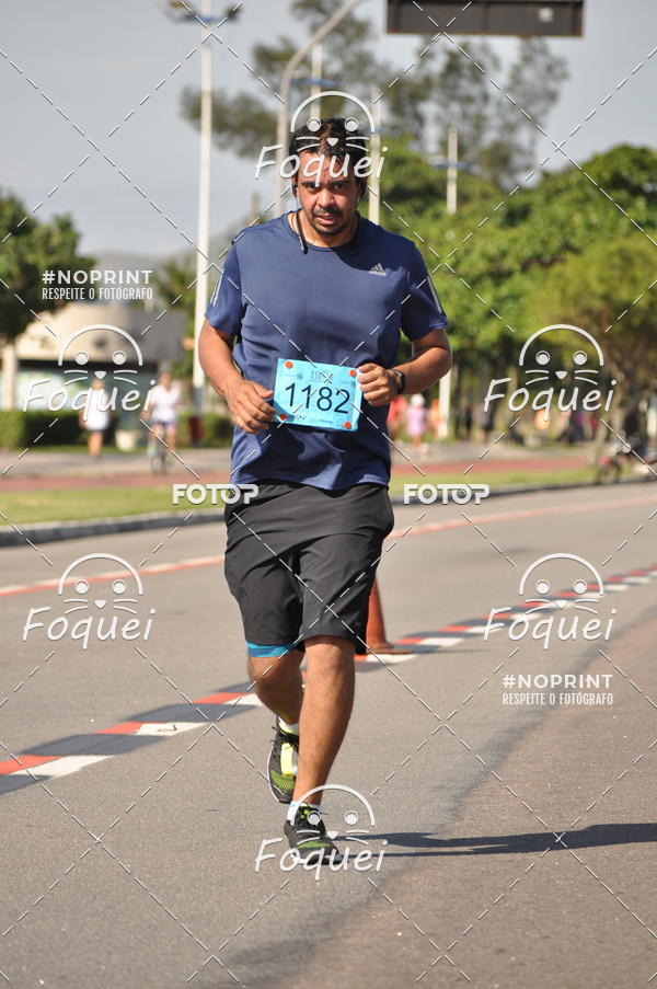 Buy your photos of the event21KES - Meia Maratona do Esprito Santo on Fotop