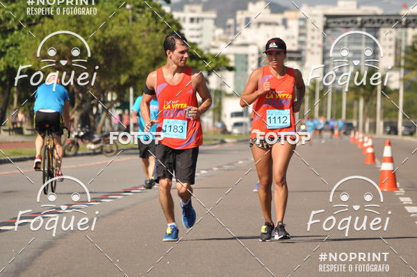 Buy your photos of the event21KES - Meia Maratona do Esprito Santo on Fotop