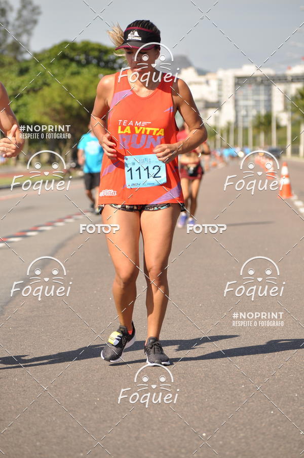 Buy your photos of the event21KES - Meia Maratona do Esprito Santo on Fotop