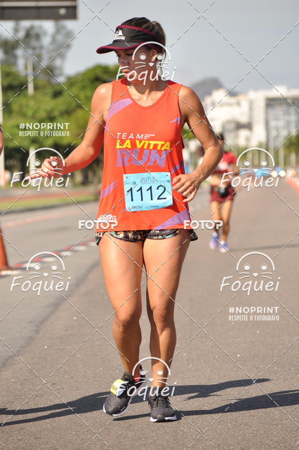Buy your photos of the event21KES - Meia Maratona do Esprito Santo on Fotop